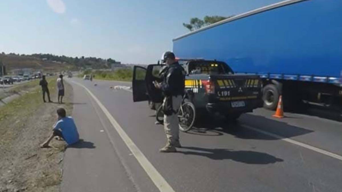 📰 Ciclista morre atropelado ao tentar fugir de assalto na BR-101, no Grande Recife