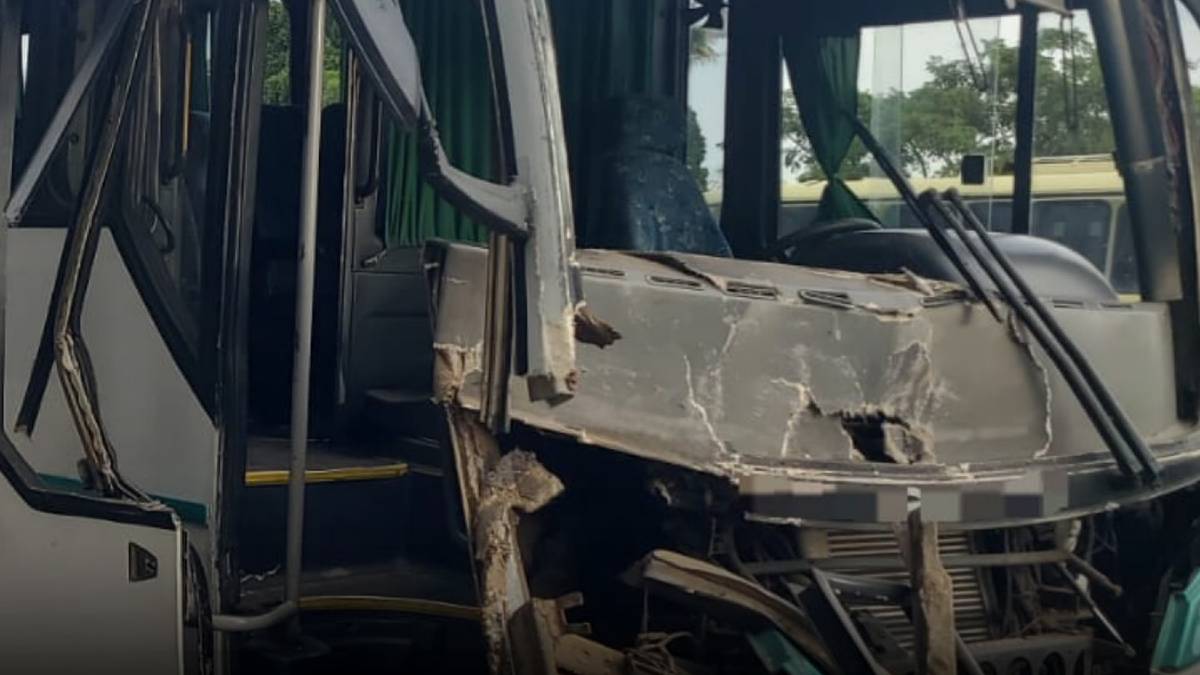 🚨 Acidente entre ônibus e caminhão deixa feridos na BR-408, em Paudalho