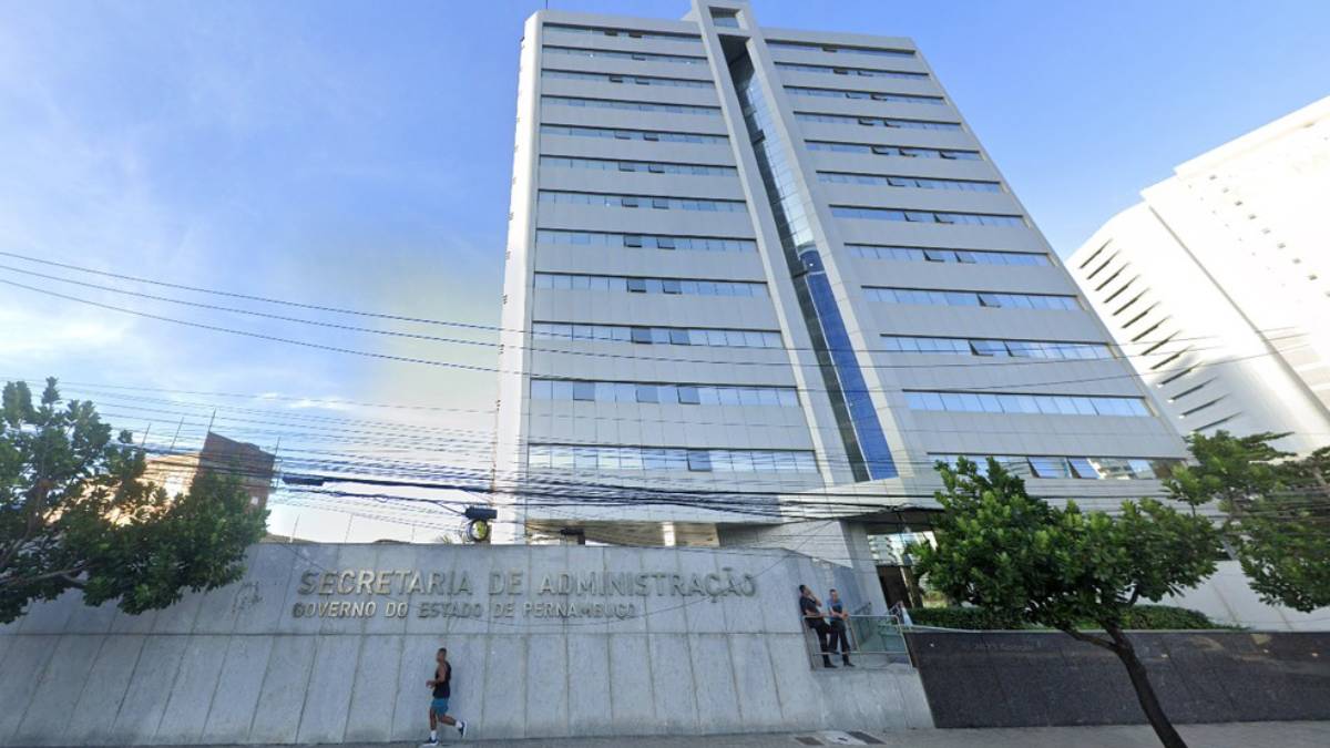 📰 Pernambuco abre seleção com 76 vagas para apoio escolar; salário passa de R$ 2 mil